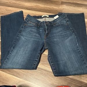 levi’s bootcut jeans
